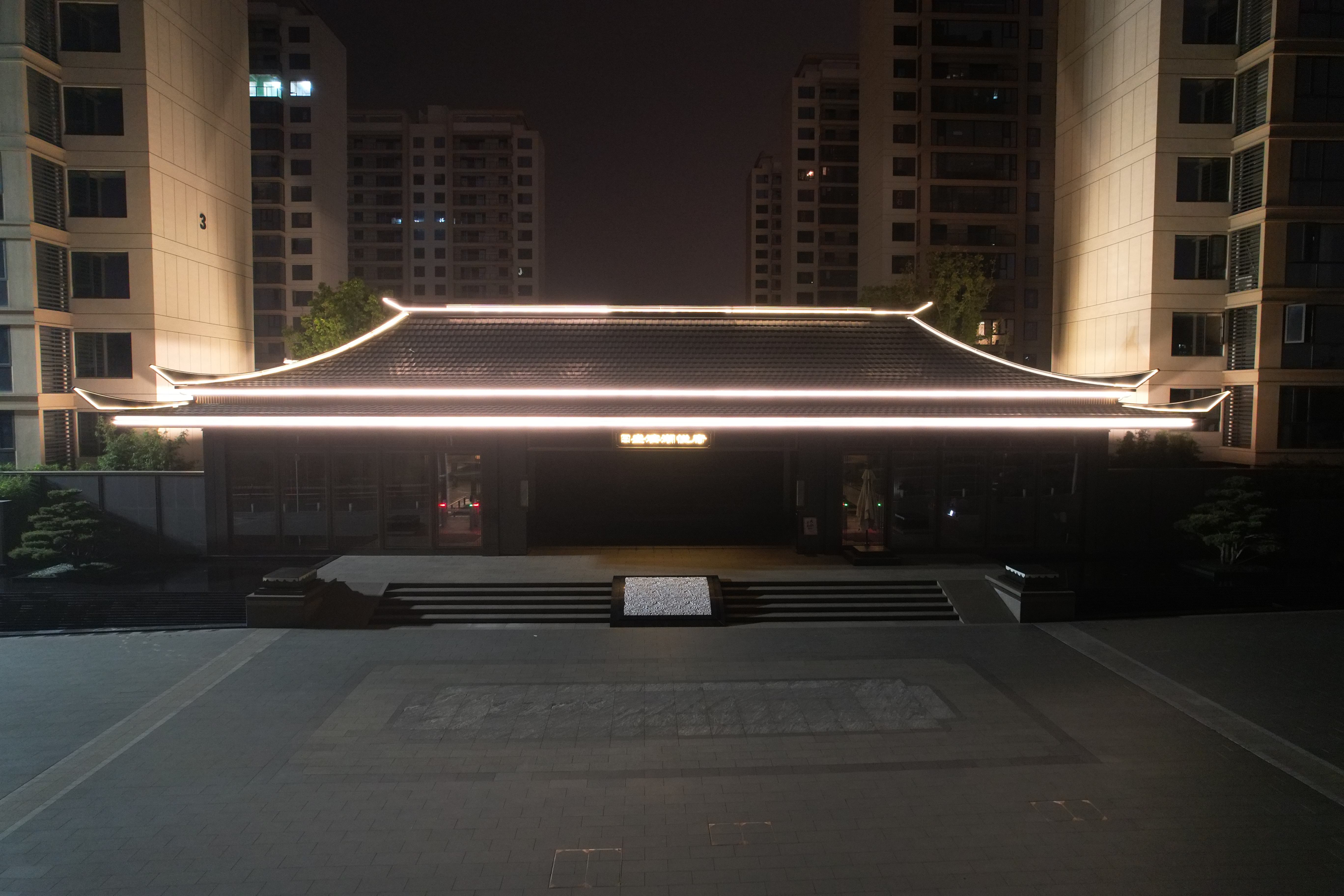 星沙日盛滨湖悦府入口大门亮化