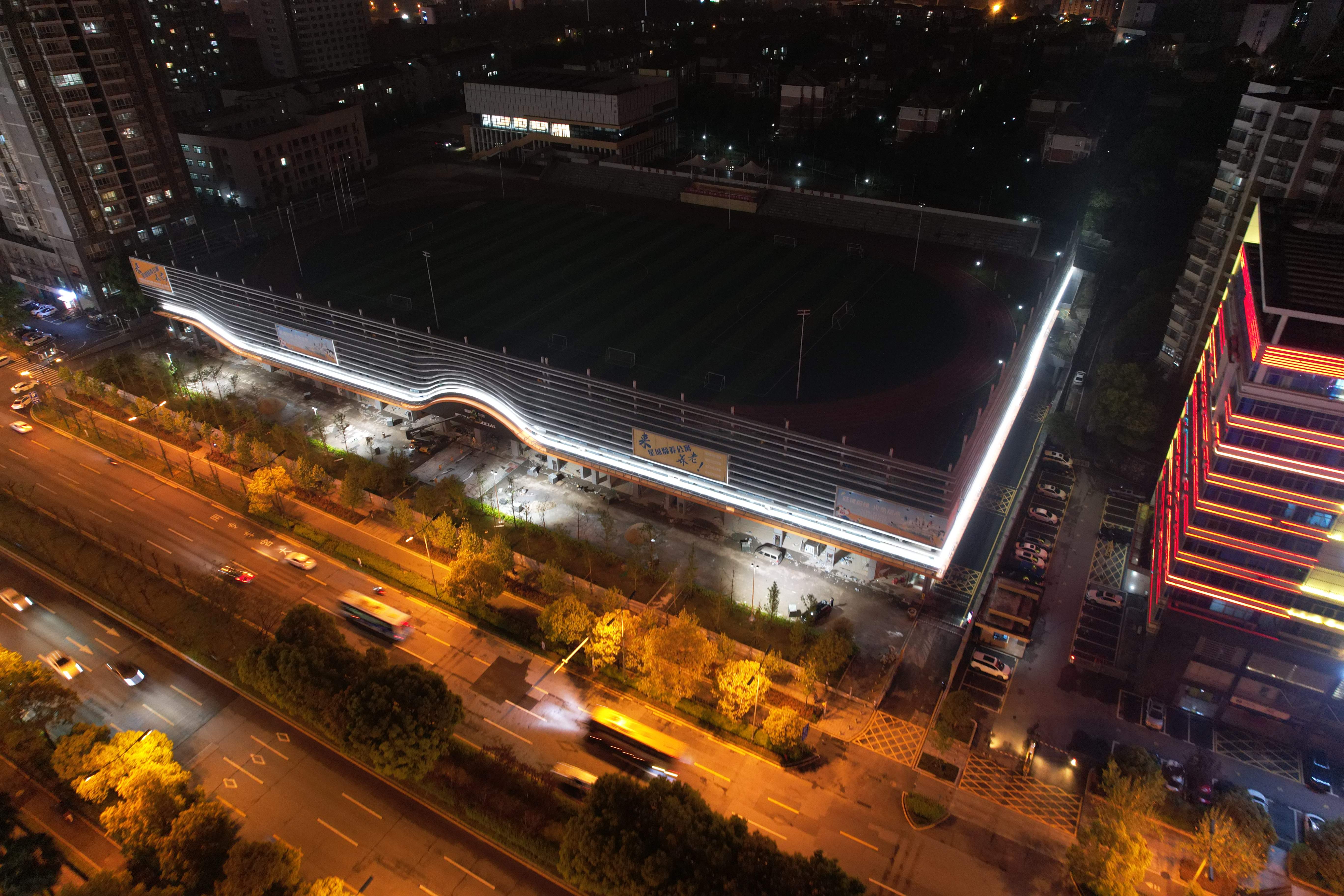 星沙封刀岭停车场泛光亮化