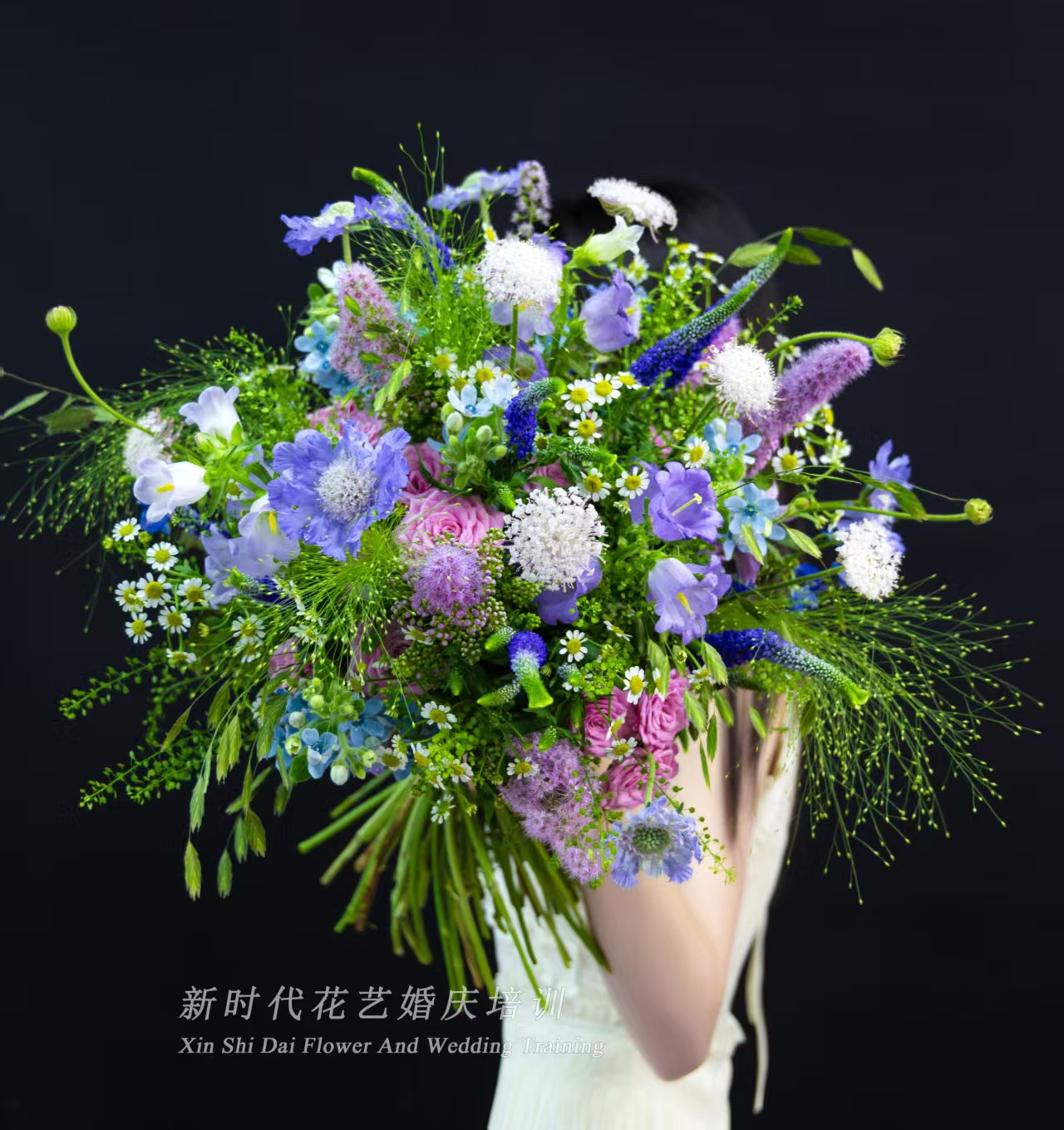 昆明市呈贡区新时代职业培训学校-野趣螺旋花束