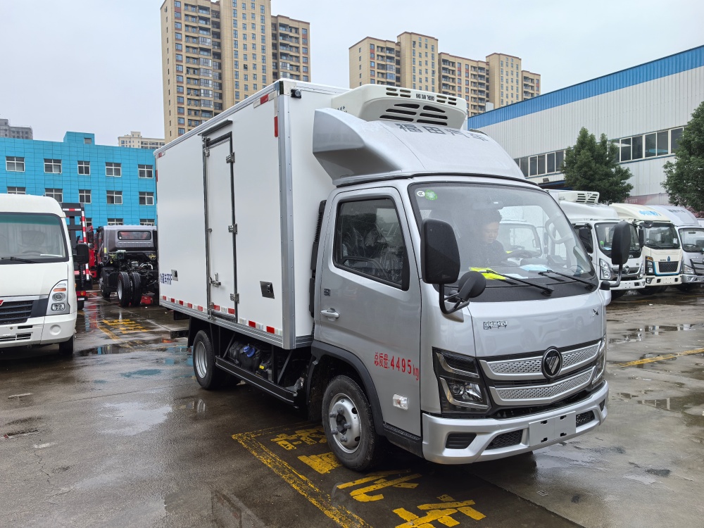 福田欧马可X卡-3.7米冷藏车