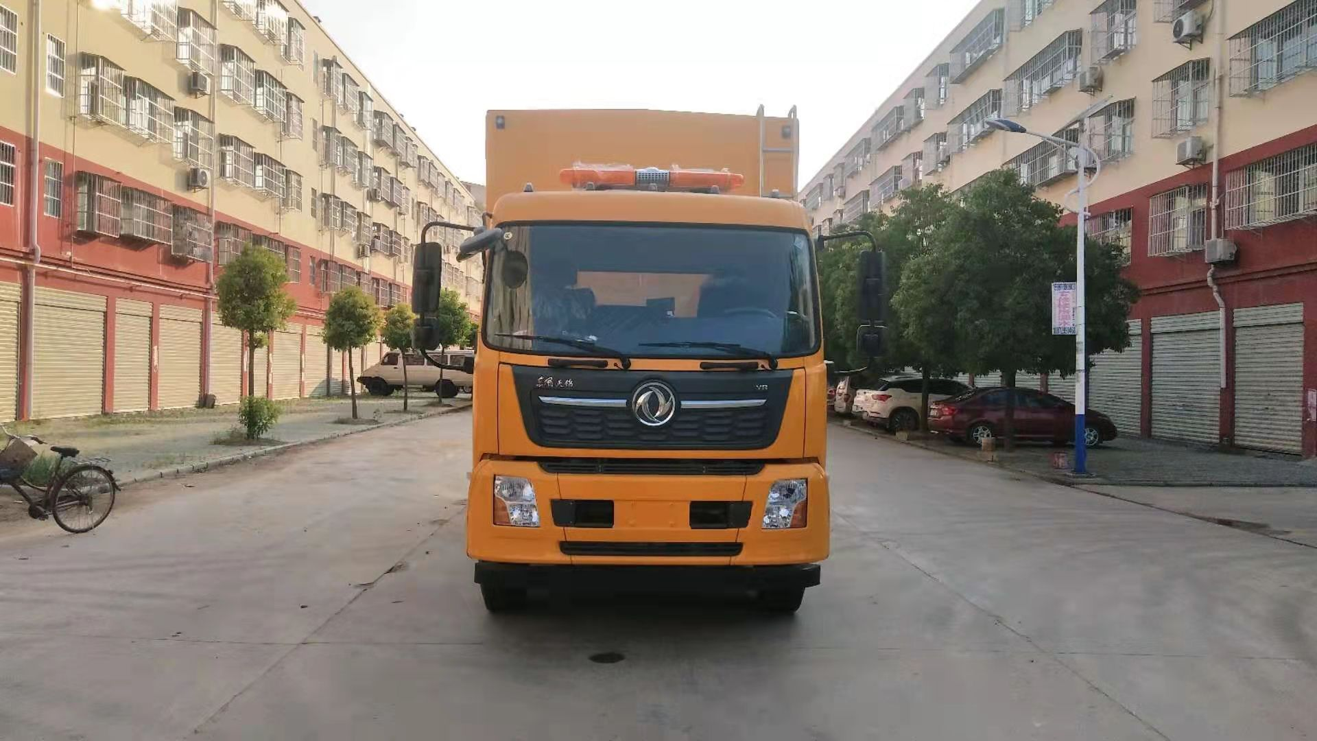 东风天锦 400kw 电源车