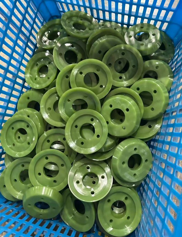 热塑型聚氨酯异形件02.jpg