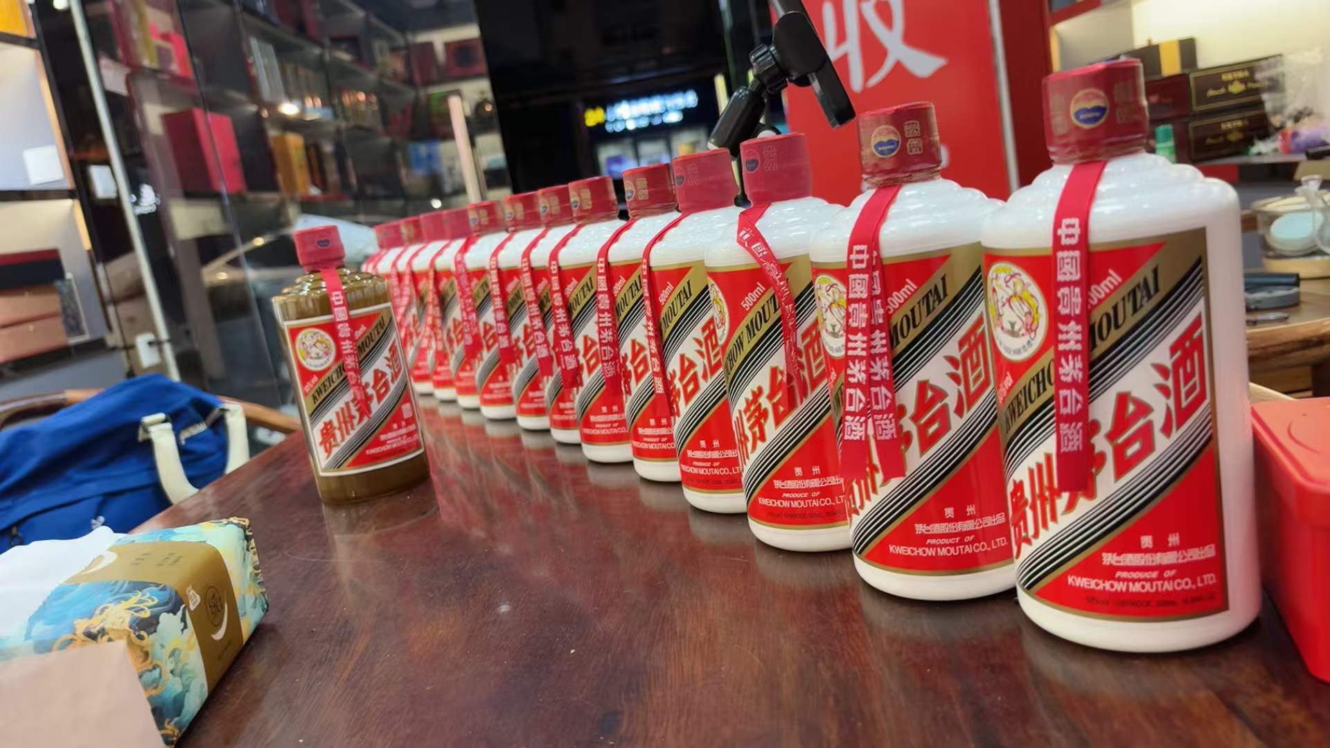 闲置名酒如何妥善处置？裕华名酒提供专业回收服务，满足当地客户礼品处置需求
