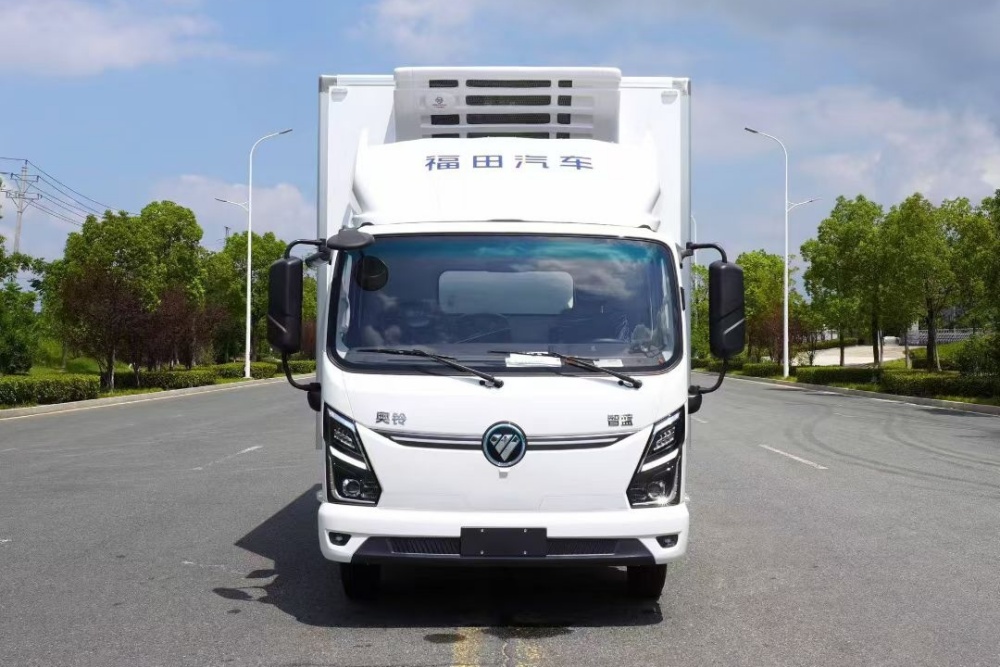 福田奥铃全新智蓝EL宽体冷藏车