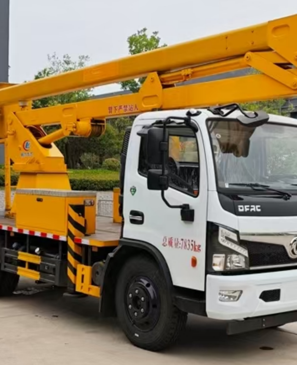 东风福瑞卡绝缘高空作业车
