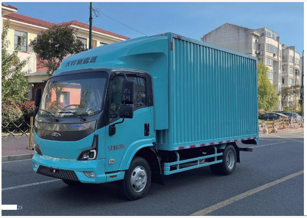 五十铃EVM100单排4.2米厢车