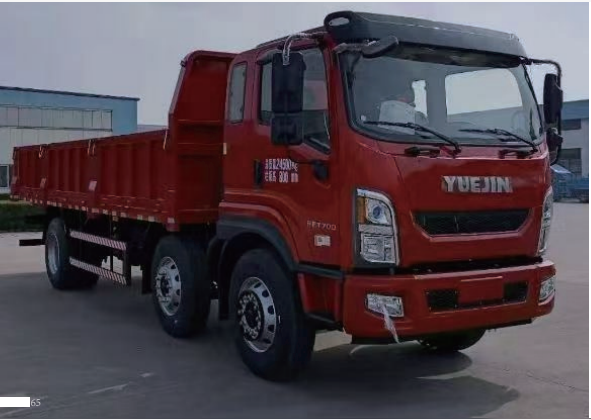 上汽跃进大麒麟T700三轴自卸车