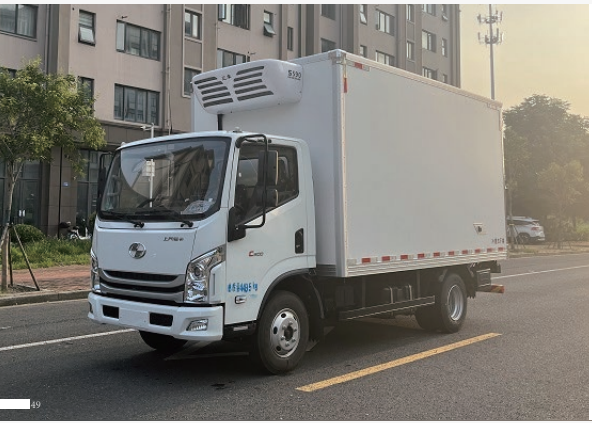 上汽跃进C300冷藏车