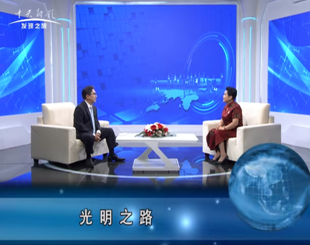 哈工大光电董事长阿里莫望做客发现之旅《影响力时代》 畅谈光生物安全护眼之路