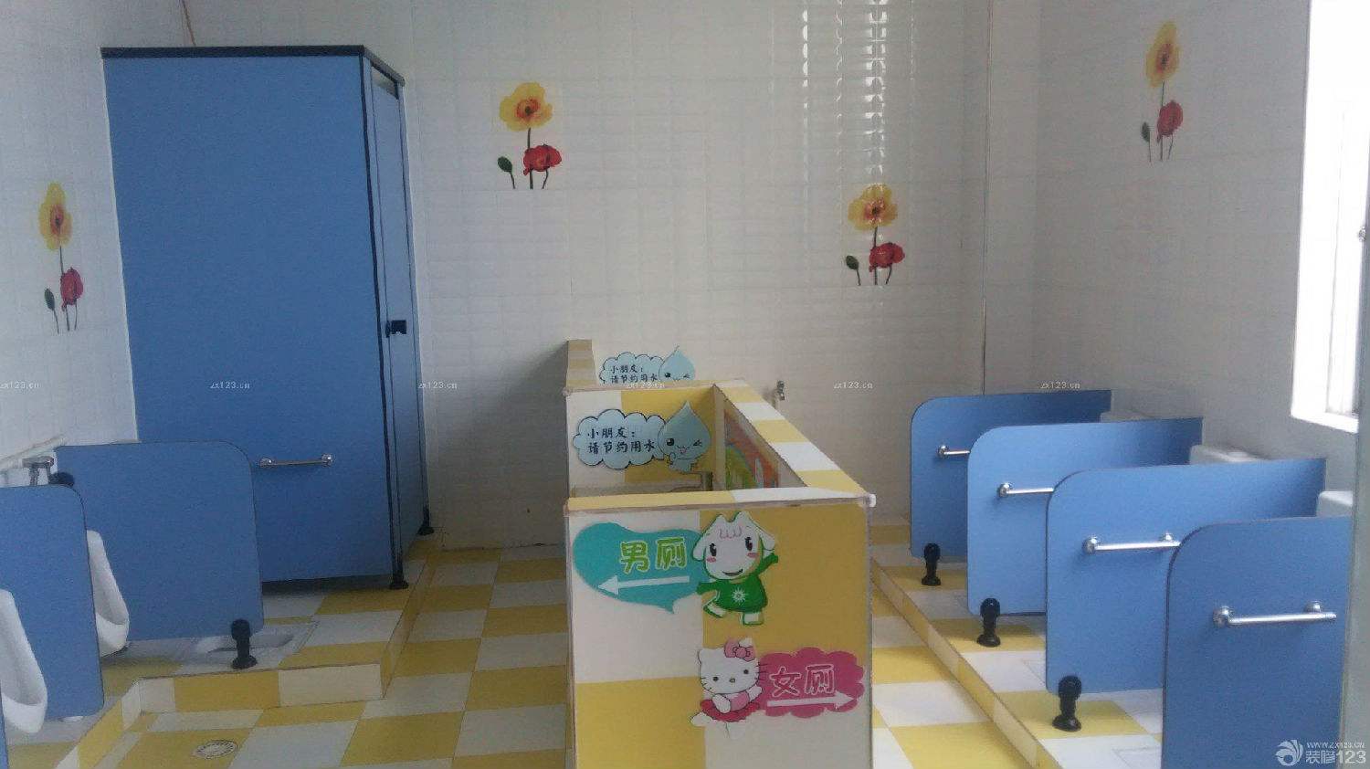幼儿园卫生间隔断综合搭配