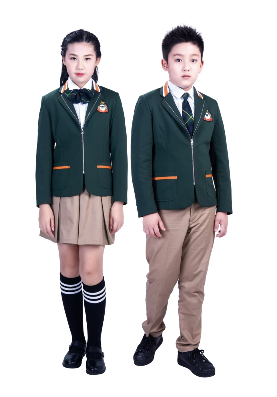 小学校服