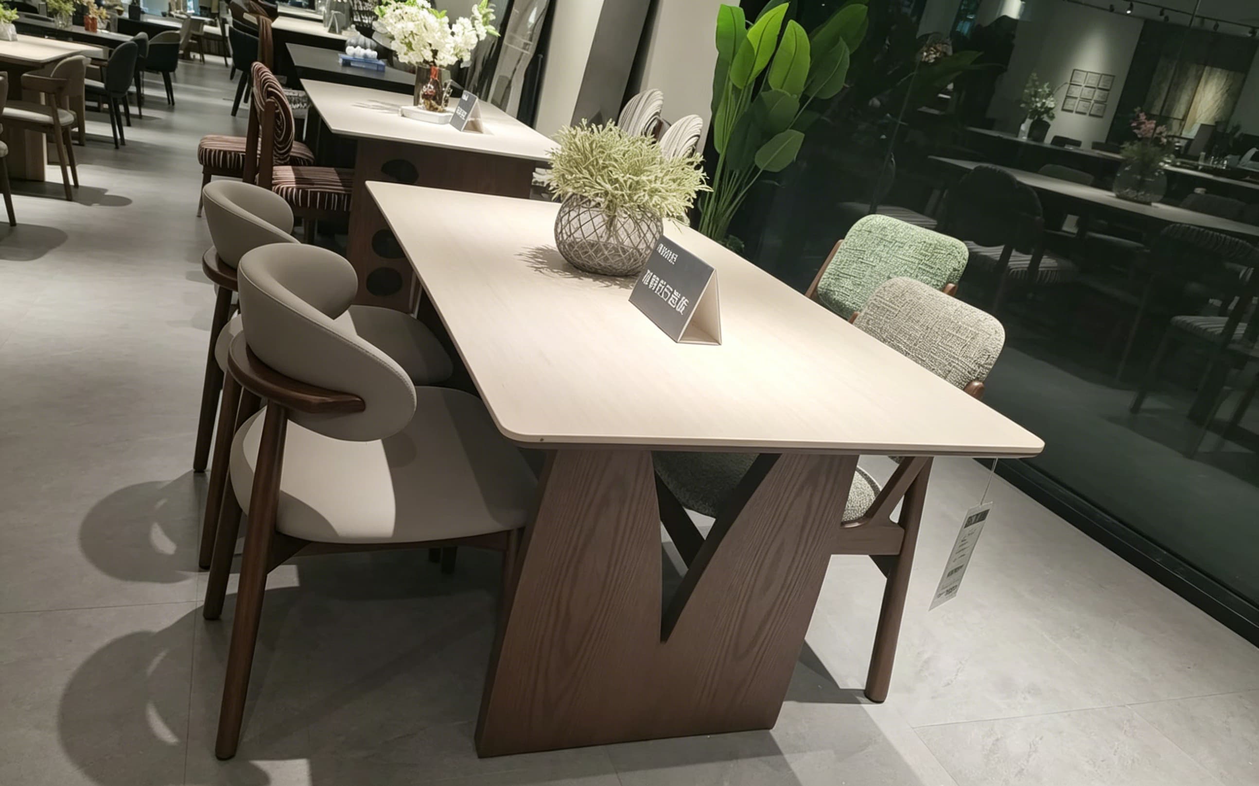 餐桌餐椅