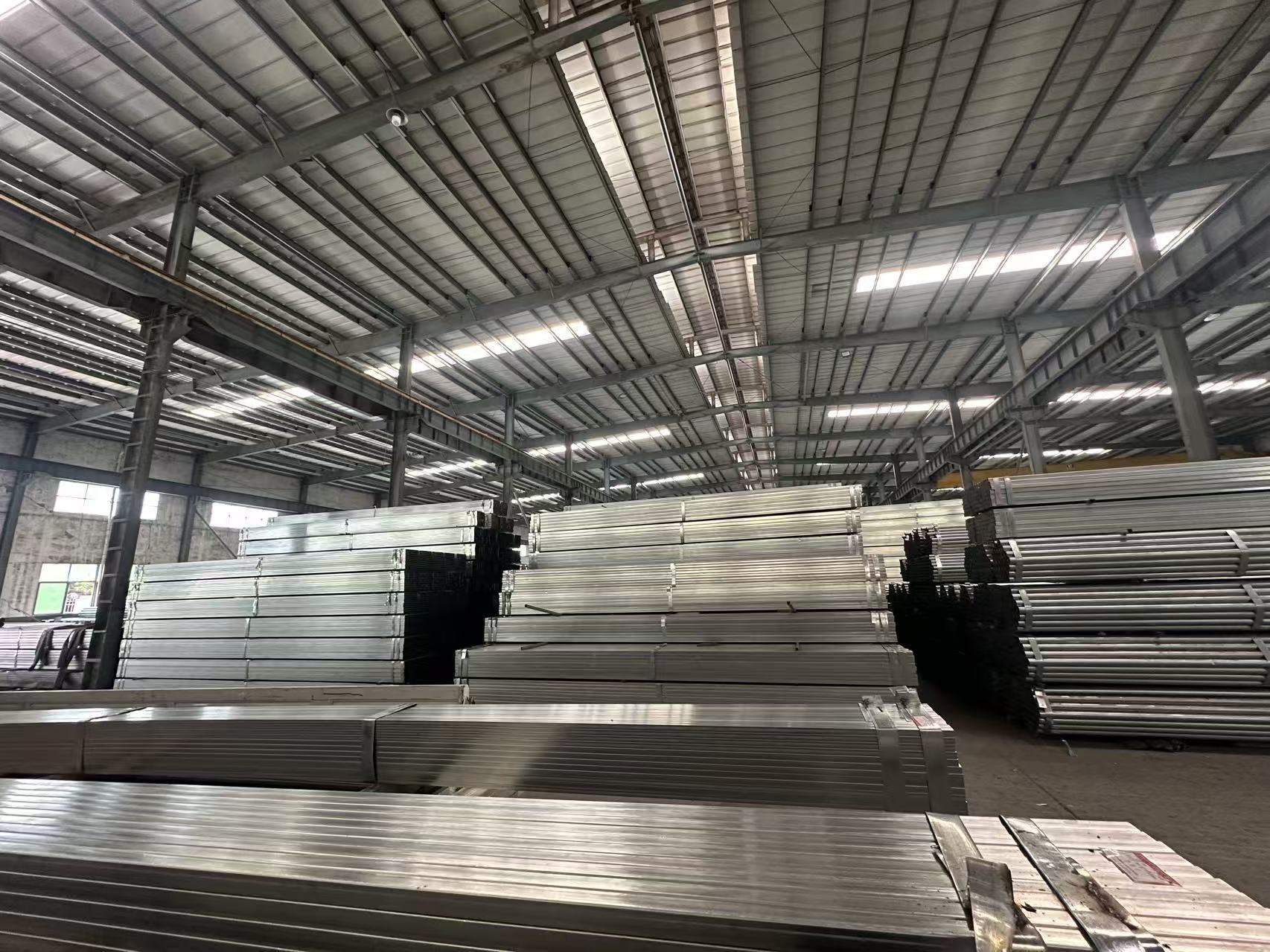 镀锌方管