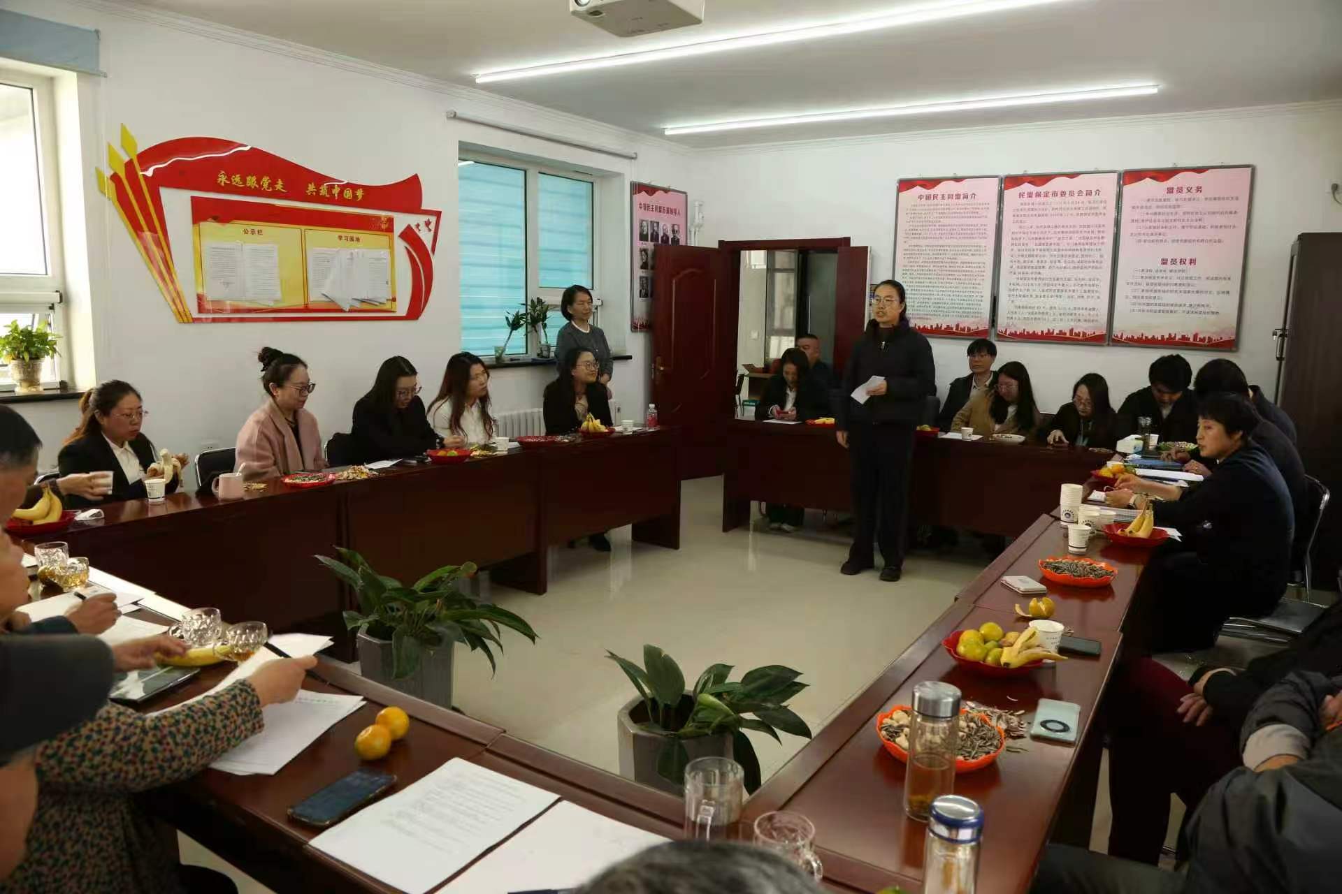 千企服务积淀，政企资源优势突出