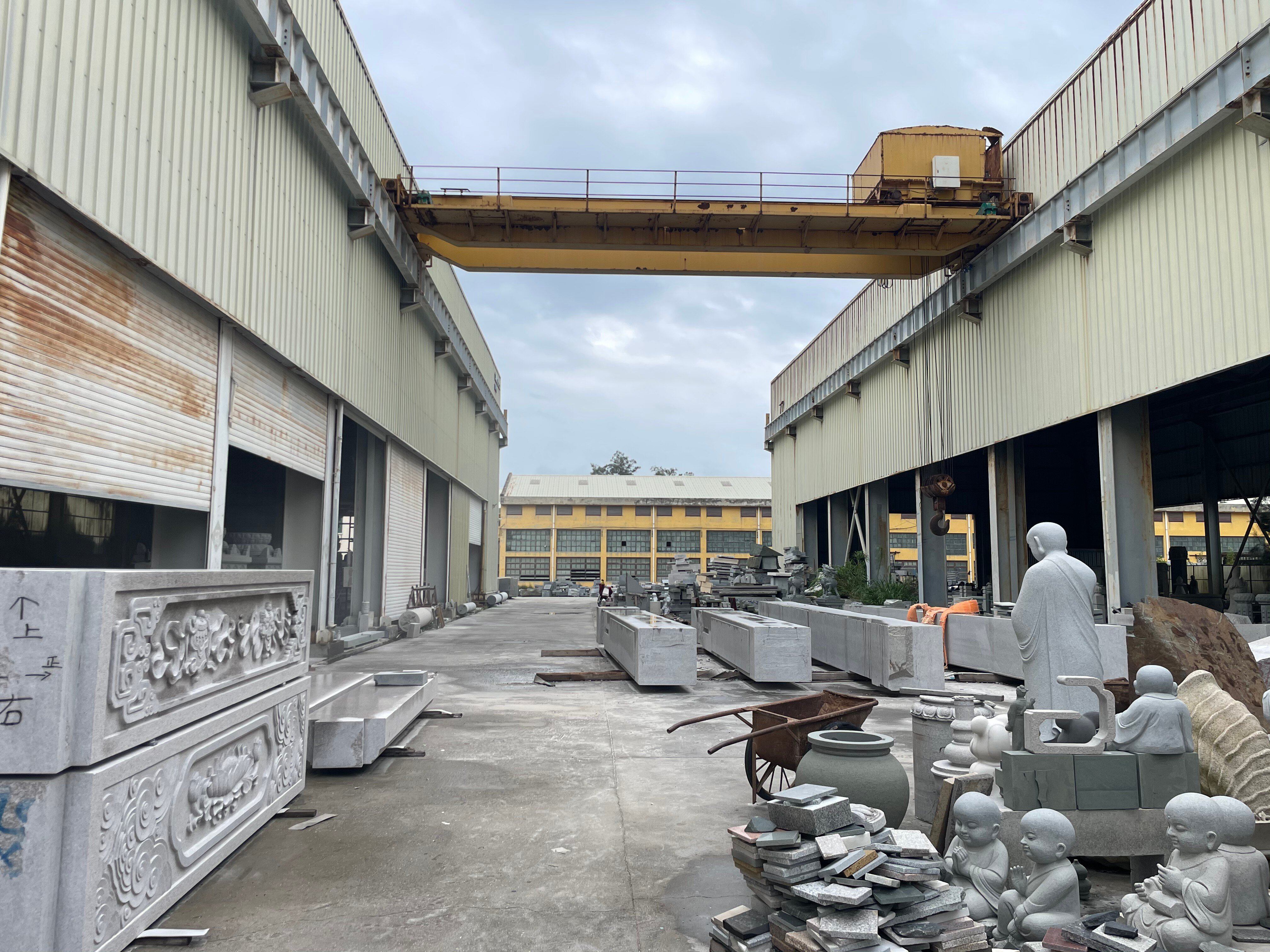 石雕半成品加工区