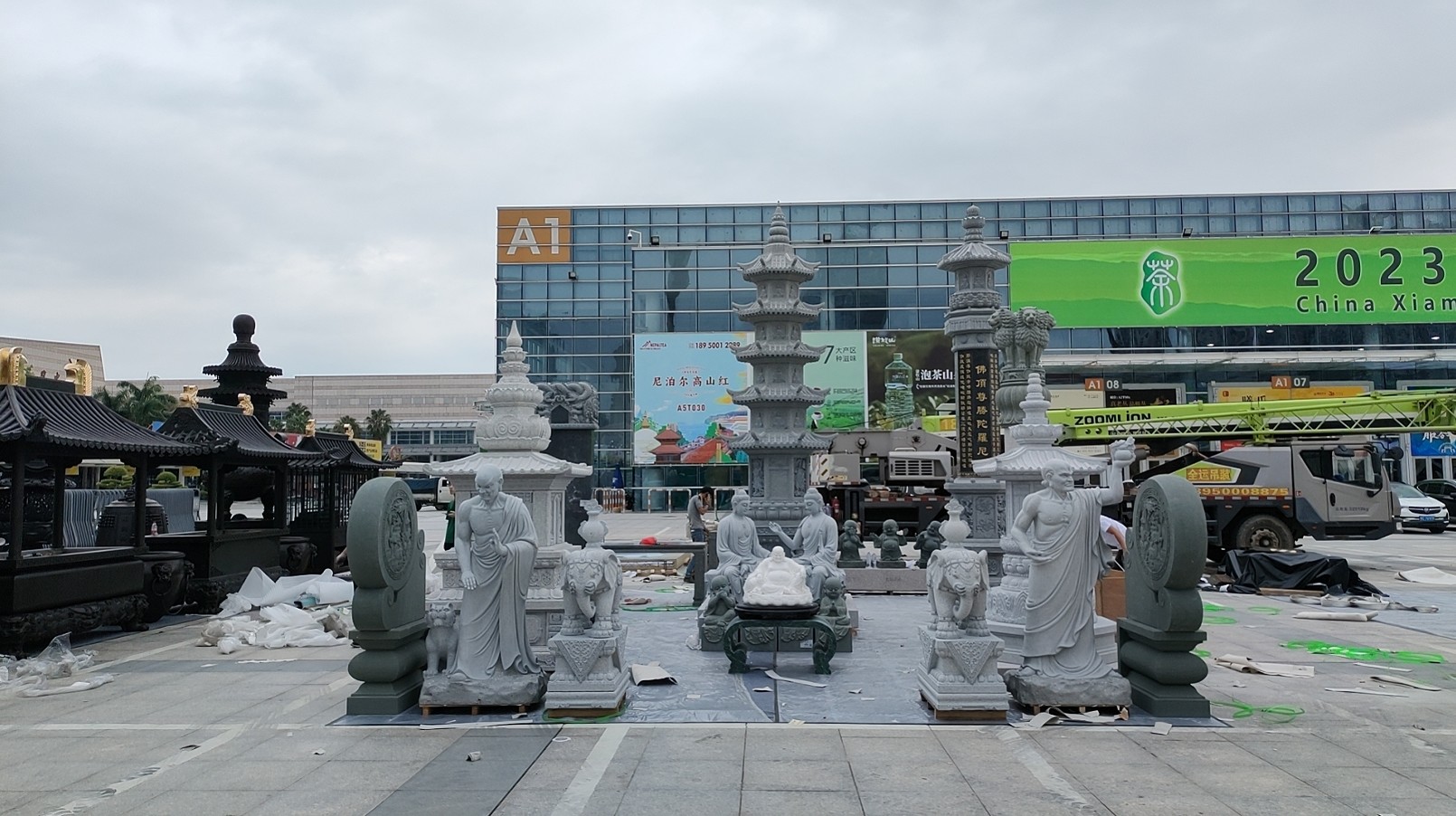 展会石雕成品陈列展示实景