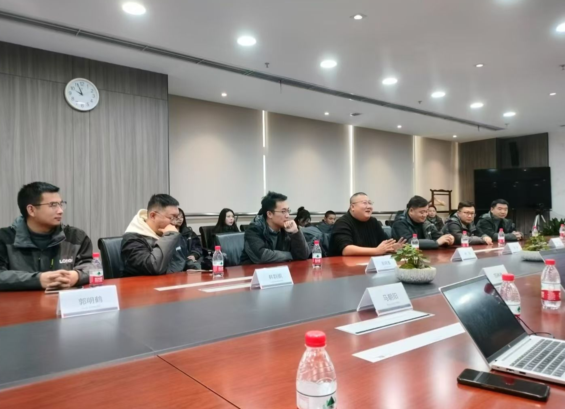 深化战略合作｜湖北卫蓝与隆基绿能开展座谈交流，共拓华中工商业光伏新赛道