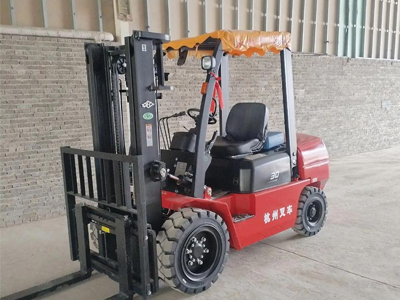 工厂用叉车