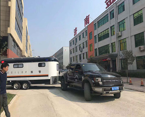 警务移动车
