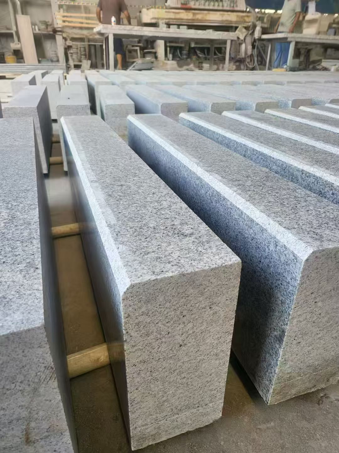 芝麻白路沿石