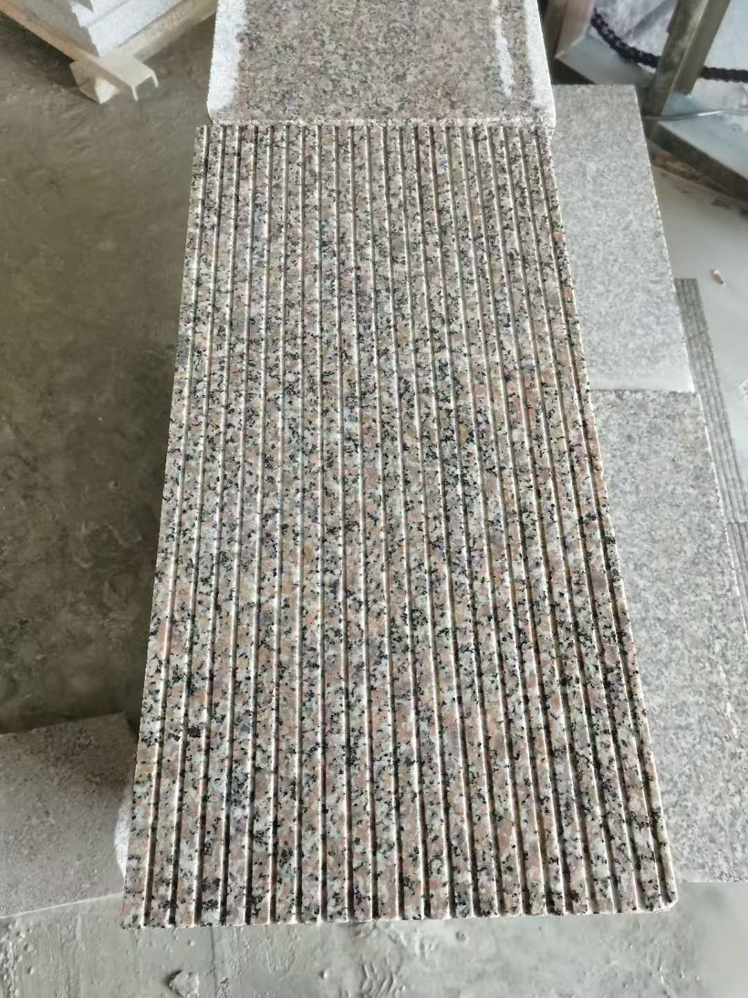 拉丝板