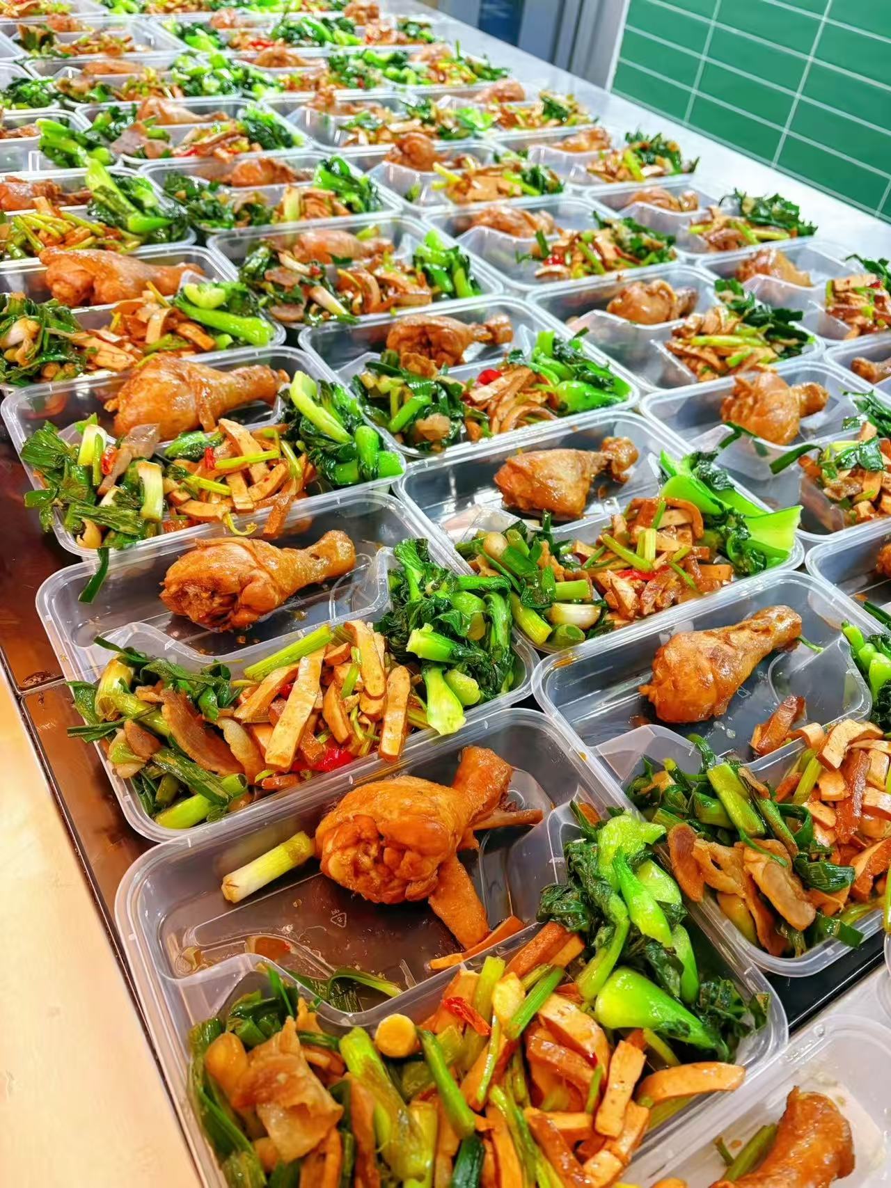食堂伙食