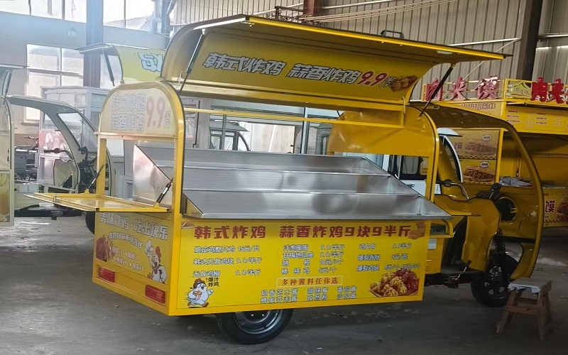 小吃车-鸥翼门