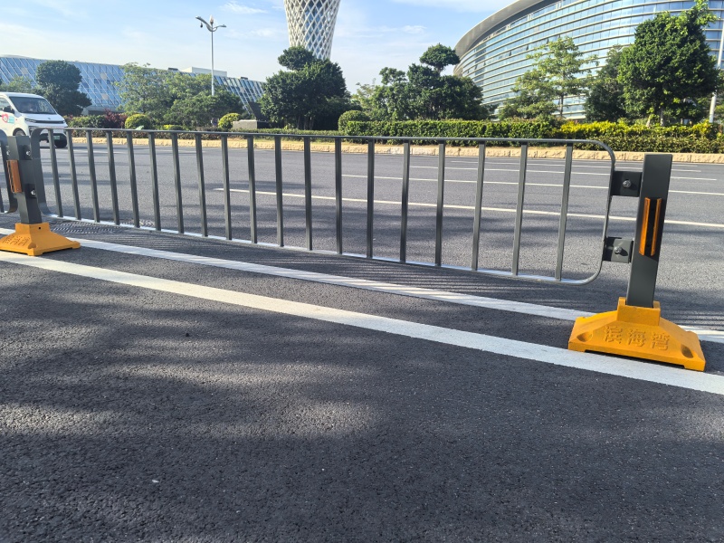 道路护栏