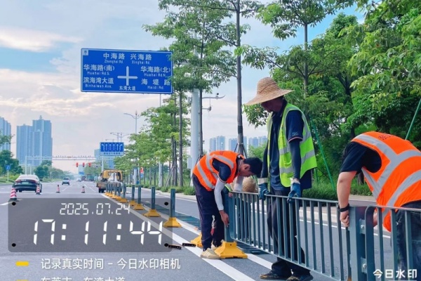 滨海湾市政道路护栏、标志牌生产安装施工