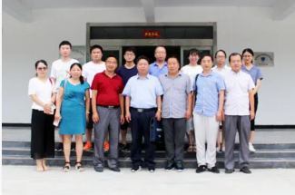 河南农业大学牧医学院李奎副院长前往校企合作企业洛阳欧科拜克生物看望实习学生
