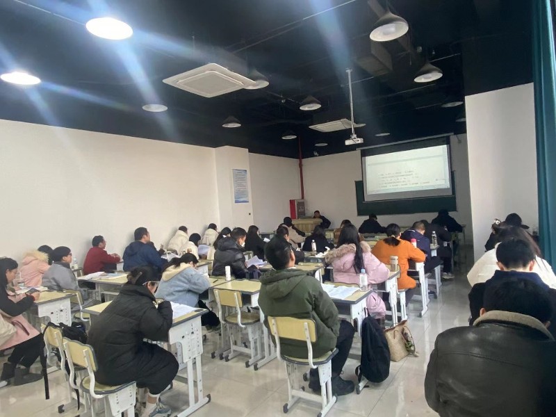 个体店主碎片化自考提升学历