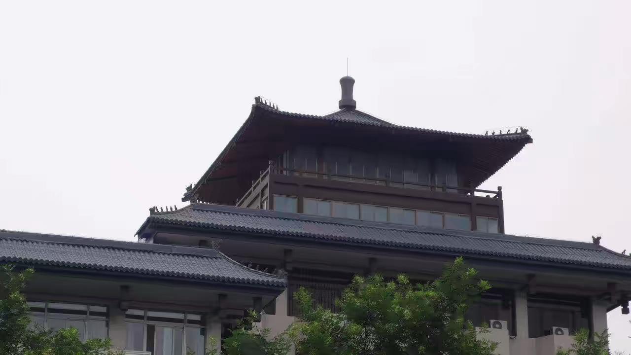 如何挑选优质的PVC瓦？读懂这些关键指标至关重要
