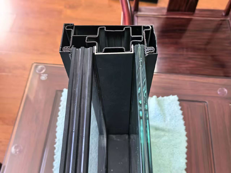 隔断型材加纳米硅玻璃