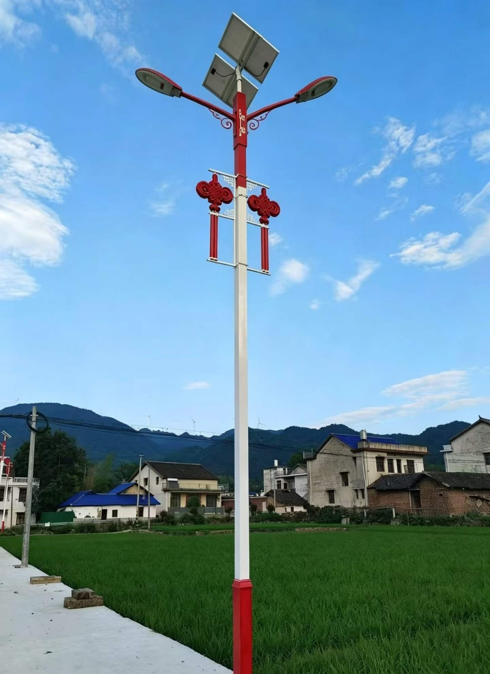 太阳能定制路灯