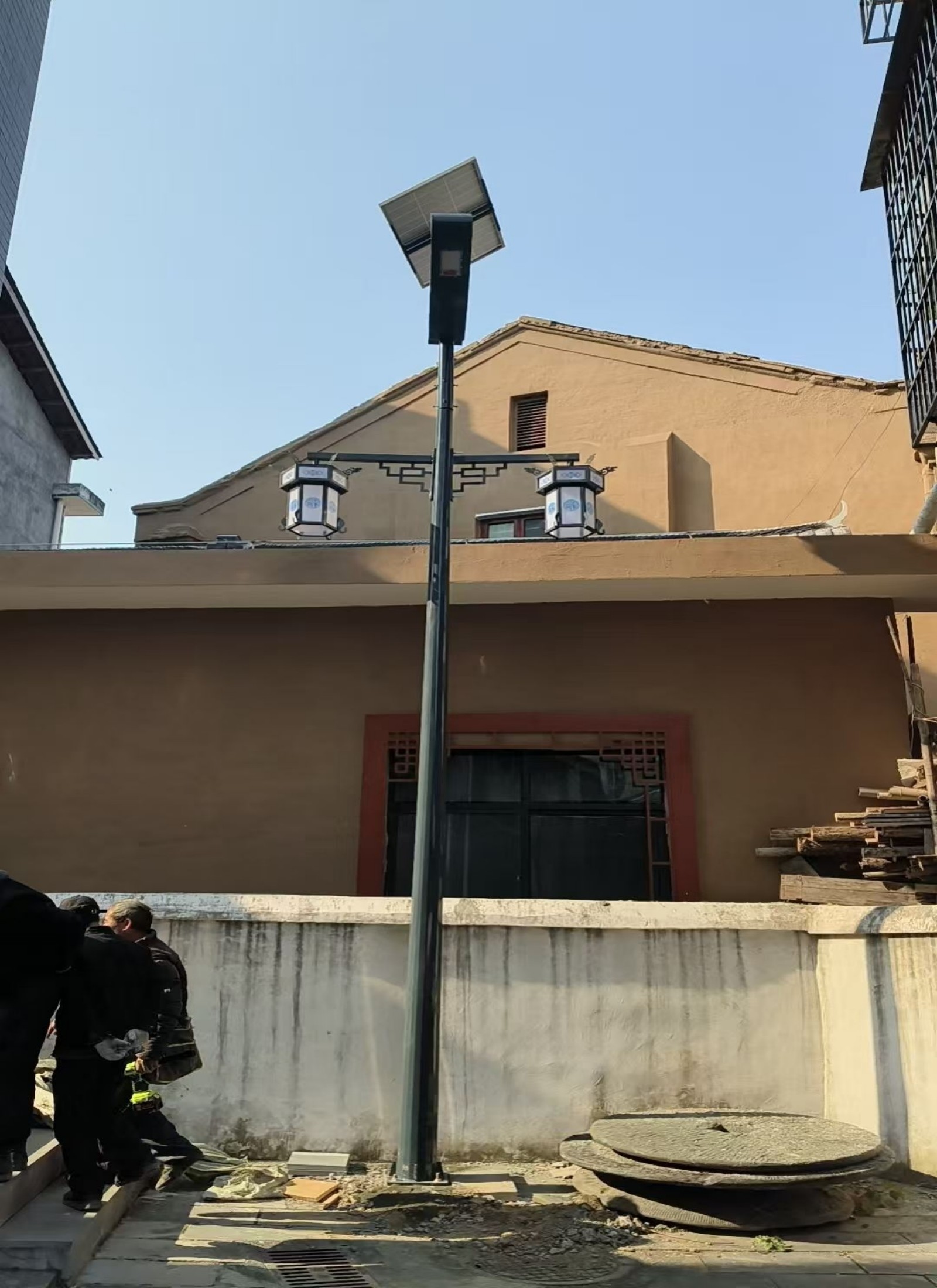 太阳能庭院灯