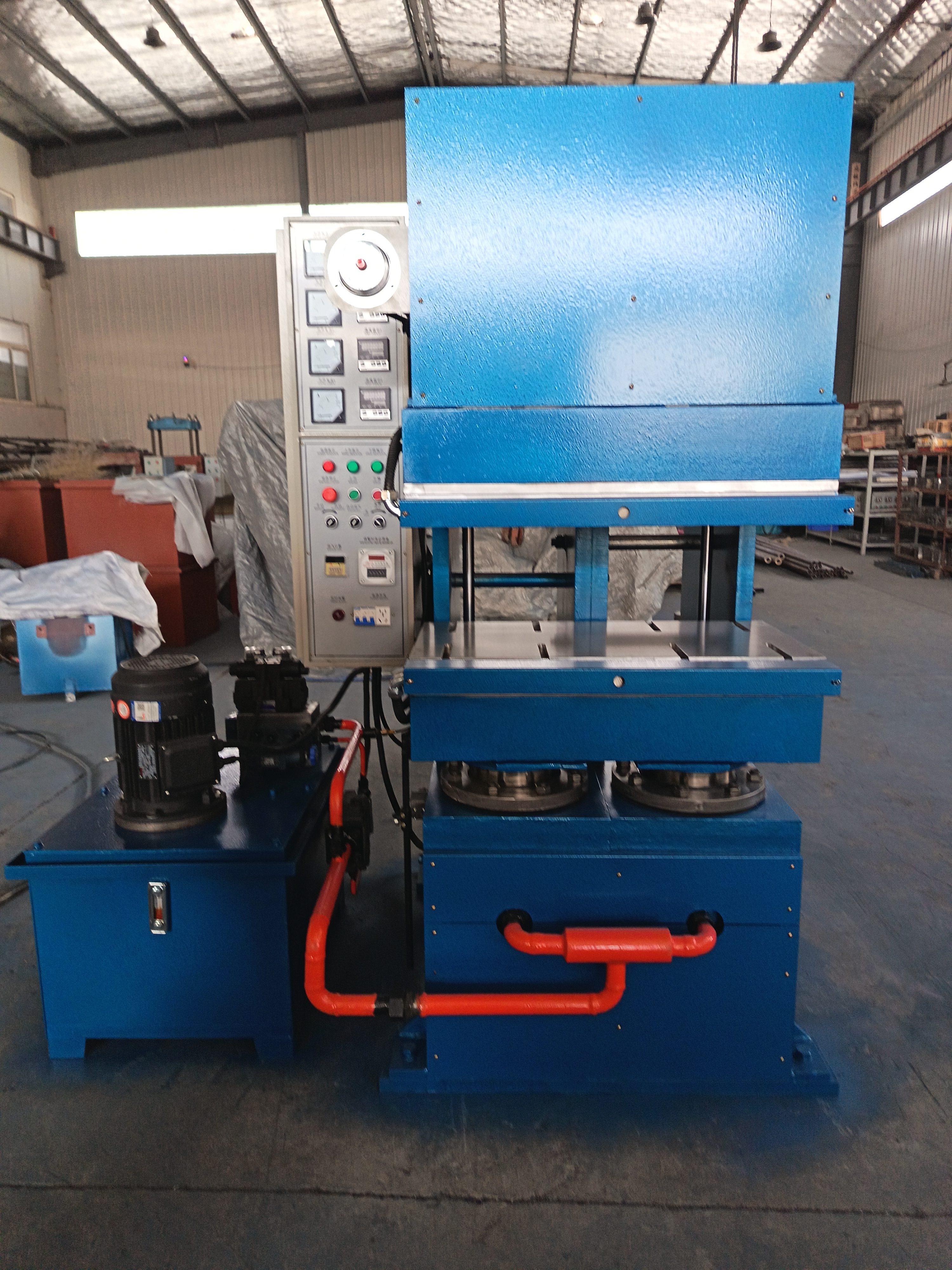 120T800x400鄂式硫化机