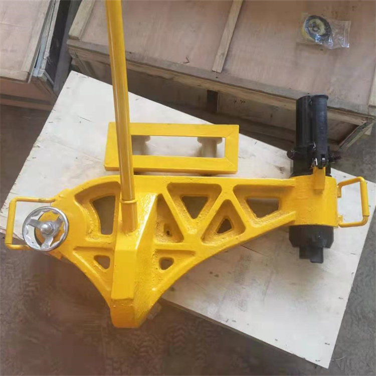液压直轨器