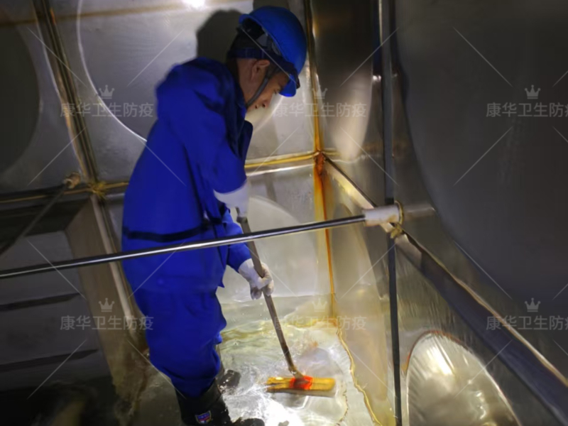 常州市某大型商场水箱清洗