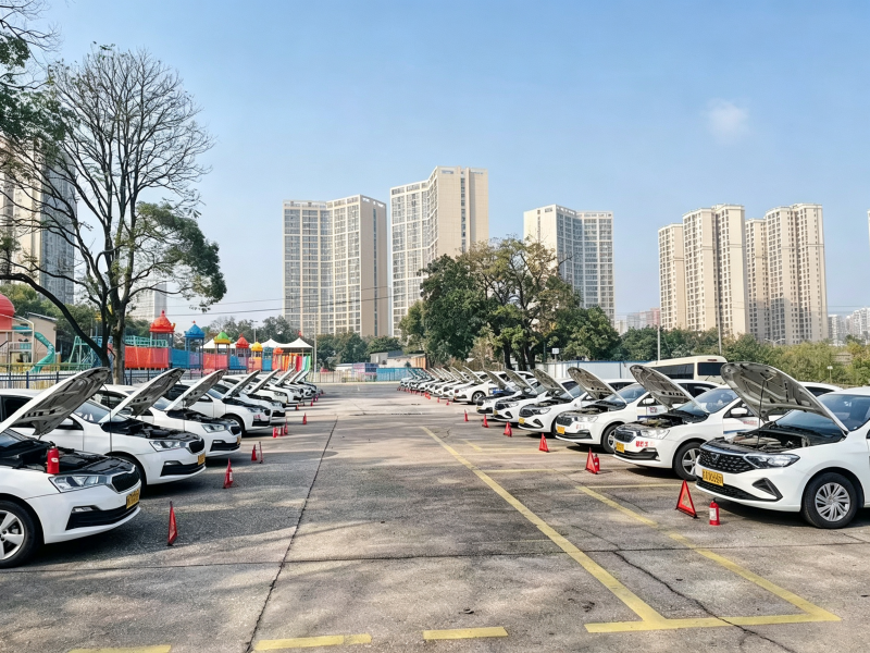 两处标准化训练场地