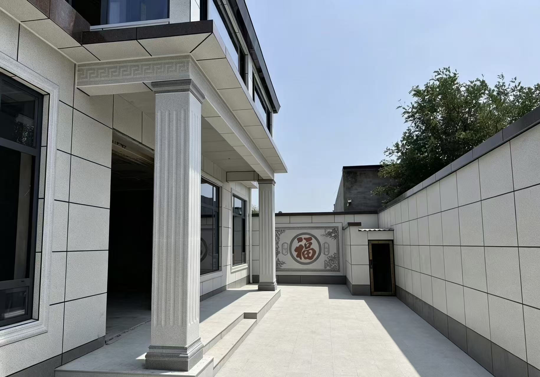 一站式服务落地｜冀城建装保温装饰一体板工装项目稳步施工中