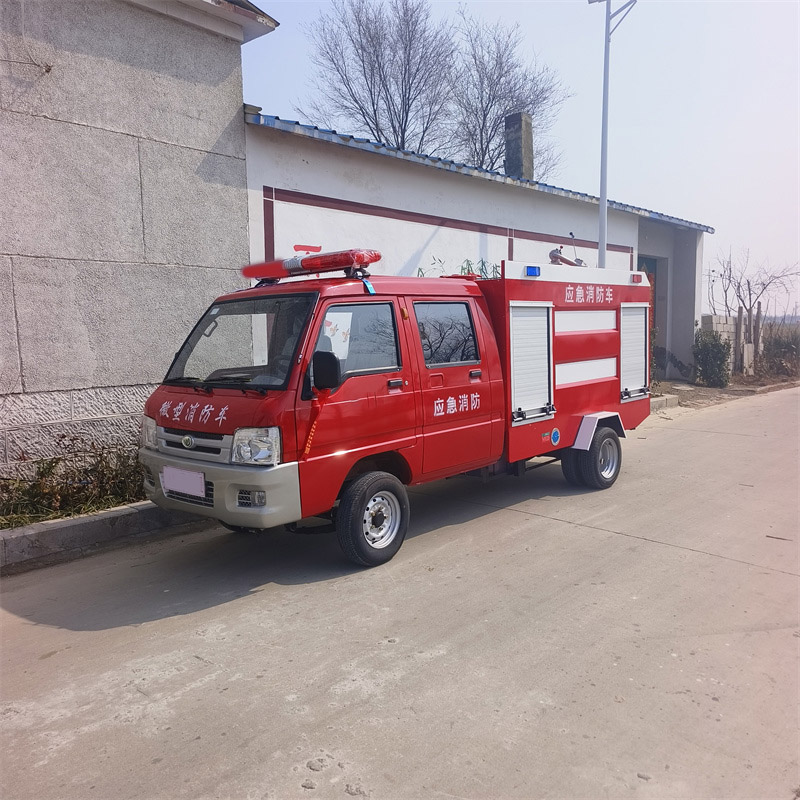 电动四轮双排消防车