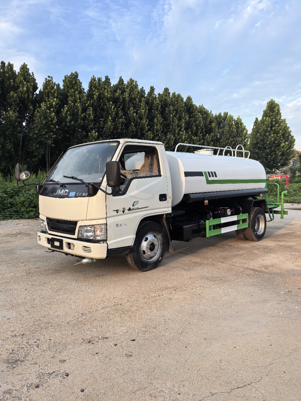 5方洒水车