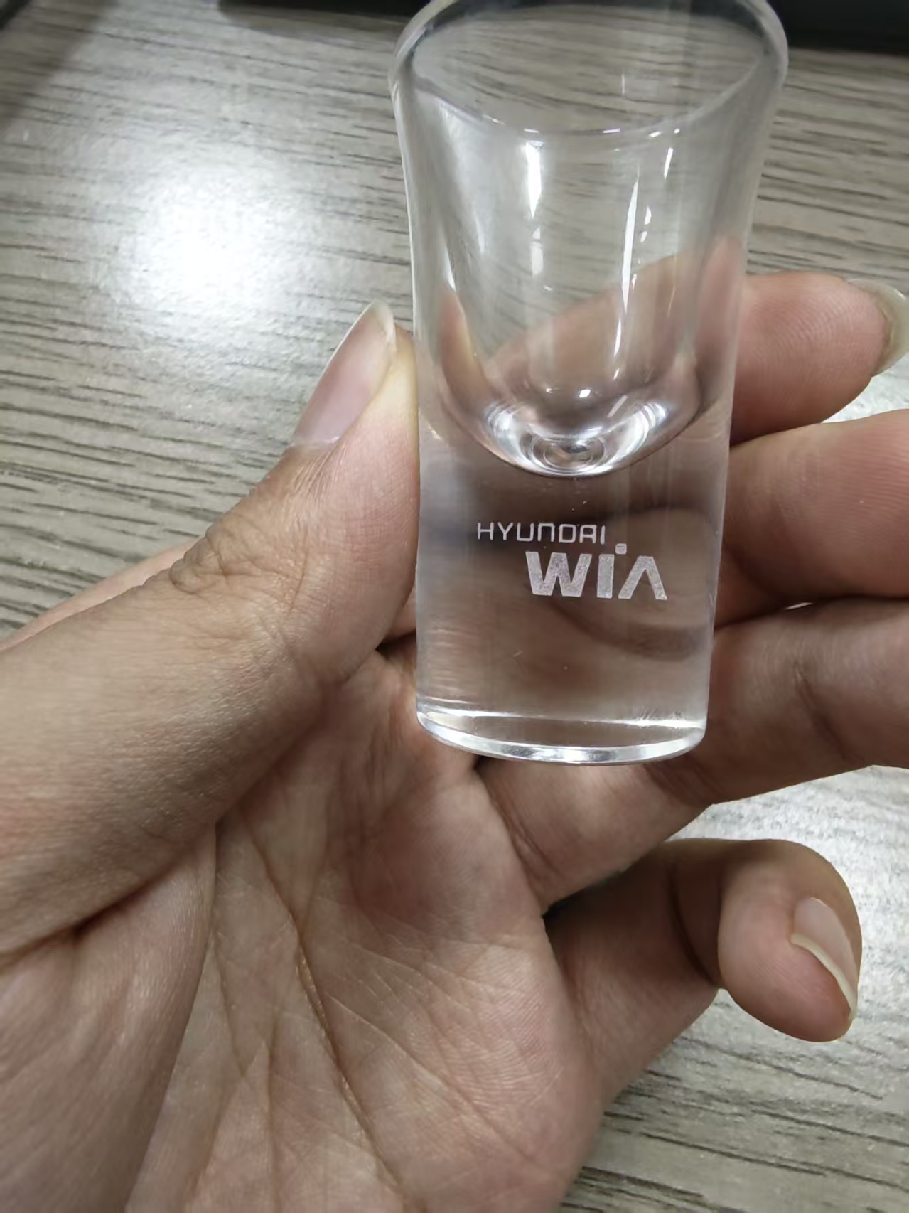 玻璃激光雕刻加工