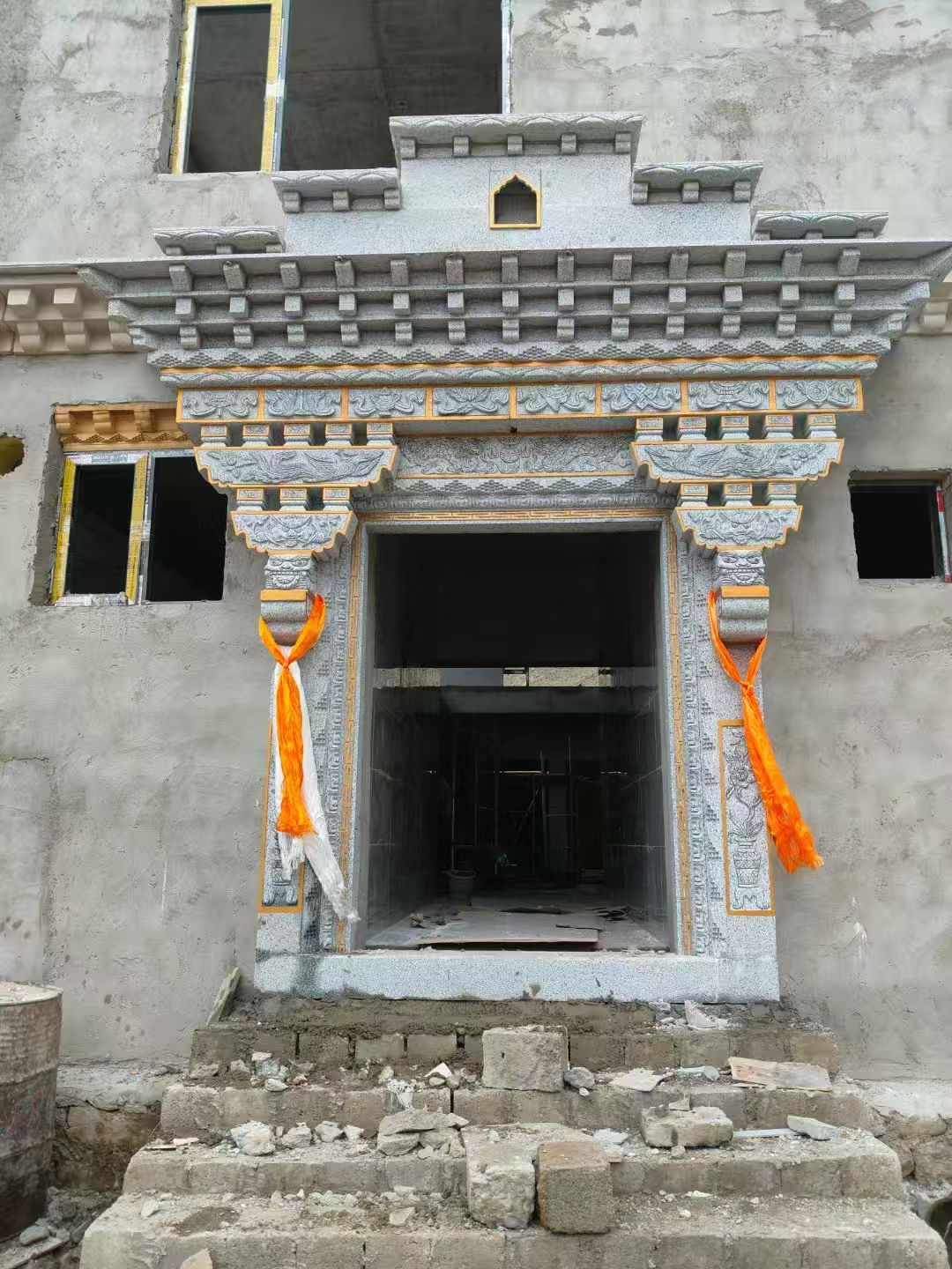 藏式石材大门