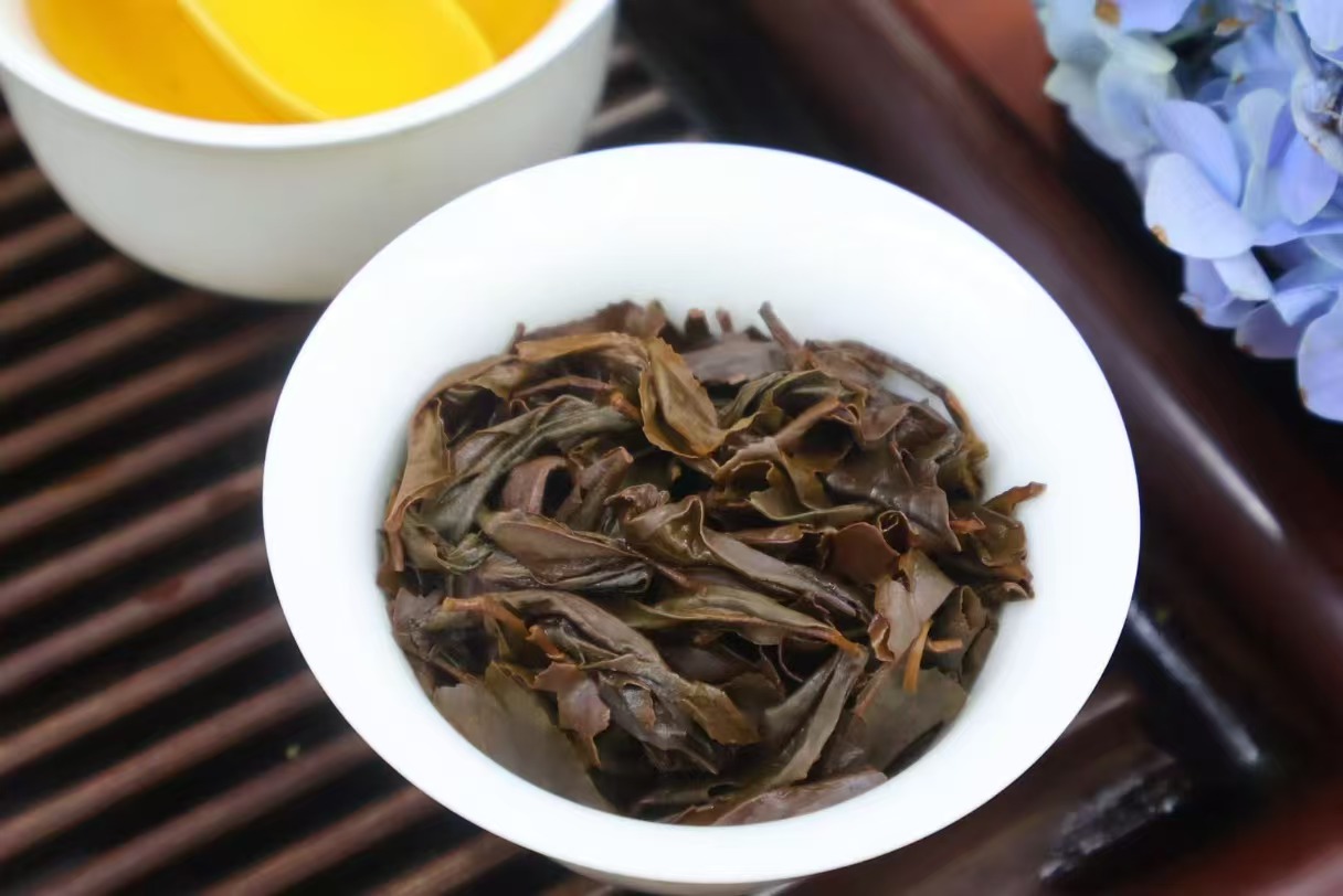 高山古树红茶不苦不涩口感佳