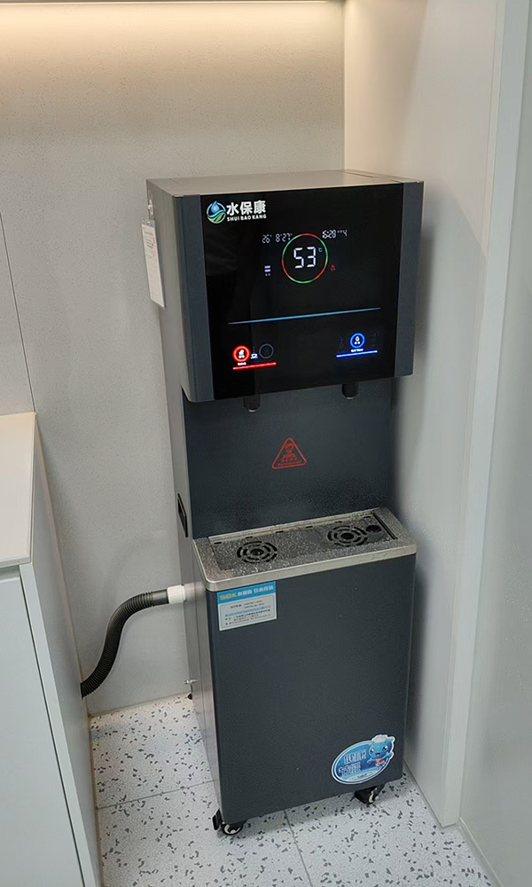 告别桶装水痛点，商务饮水机为职场带来哪些实用便利