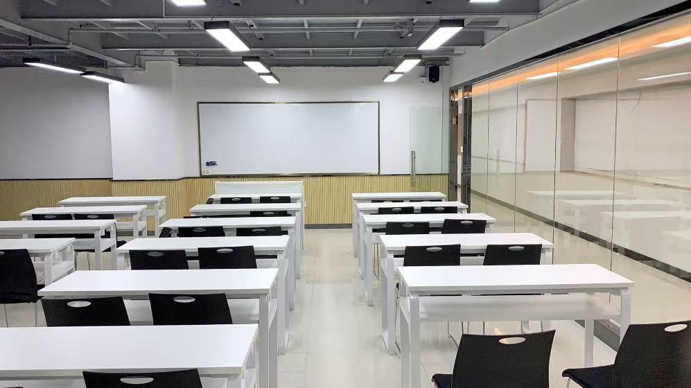 云南传媒艺考培训选滇艺联谱用专业教学守护艺考梦想