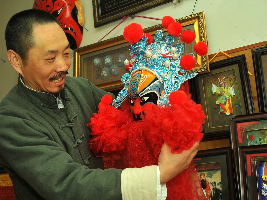匠心传承：焦氏脸谱非遗大师与他的作品世界